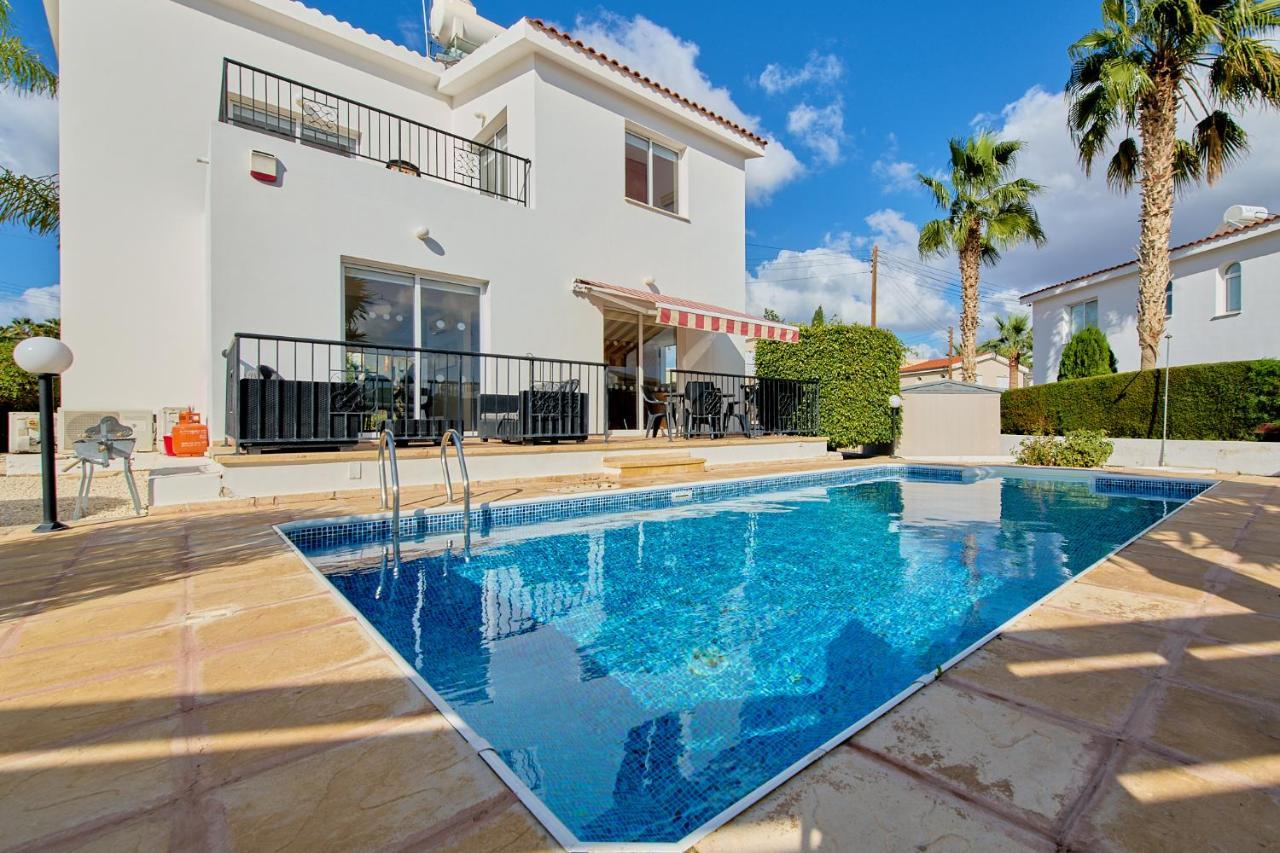 Villa Shiva By Ezoria Villas Coral Bay Exteriör bild