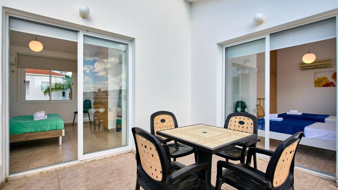Villa Shiva By Ezoria Villas Coral Bay Exteriör bild
